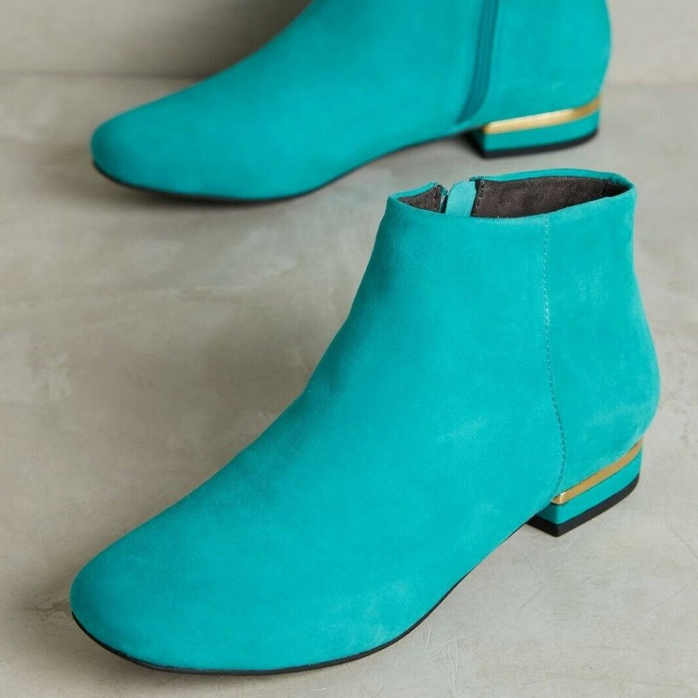 Anthropologie (Lien.do) suede ankle boots booties